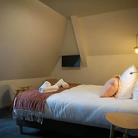 Domaine De L'ecorcerie 3*