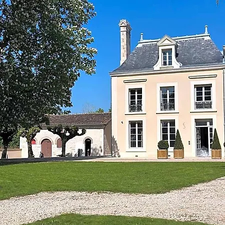 Domaine De L'ecorcerie Hotel