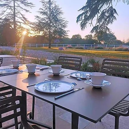 Domaine De L'ecorcerie 3*