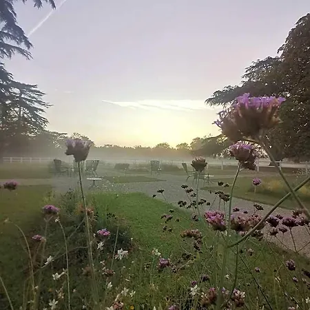 Domaine De L'ecorcerie Hotel 3*